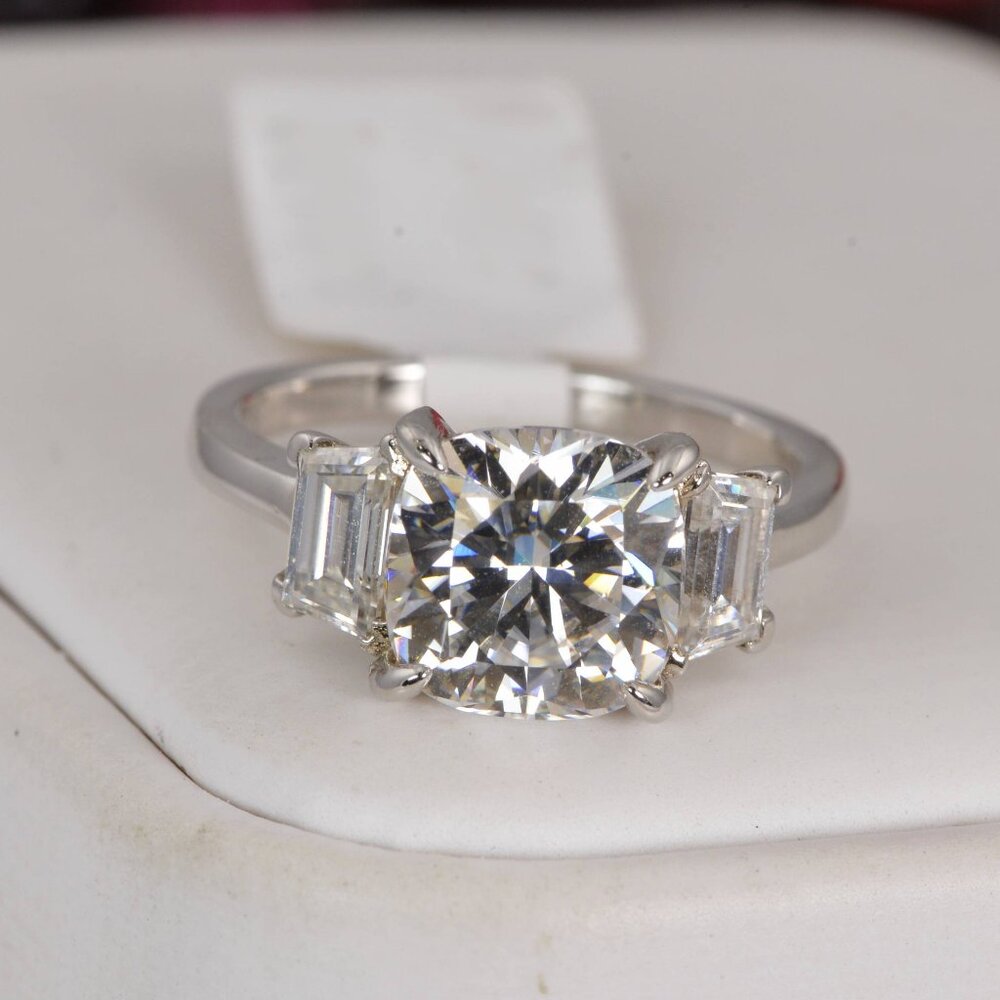 Moissanite 3.5 ct Round Brilliant Cut Egagement Ring 925 Sterling